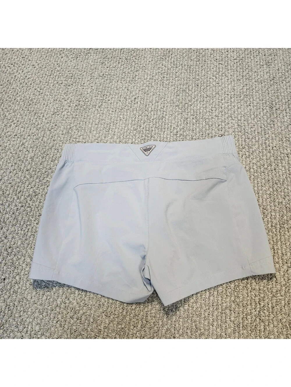 Columbia Women's Light Gray Athletic Shorts Size Medium